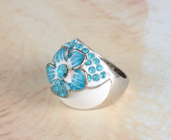 Austrian Crystal Rings Real Platinum Plated Flower Fingerring - Image 4
