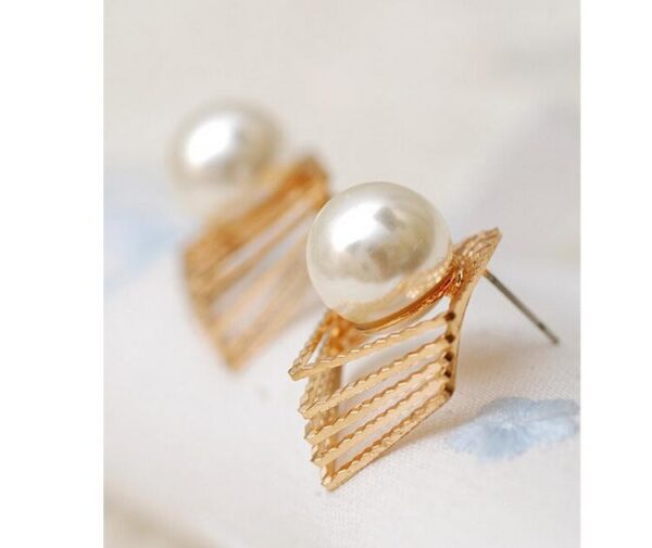 Fashion Pearl Wedding Earrings For Women - Image 2
