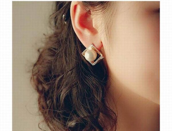 Fashion Pearl Wedding Earrings For Women - Image 3