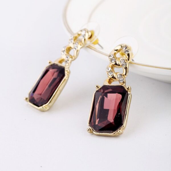 Graceful Glass Stud Earrings - Image 5