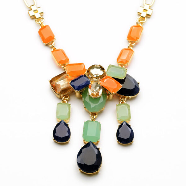 New Design Fashion Antique Elegant Resin Stone Plant Pendant Necklace - Image 2