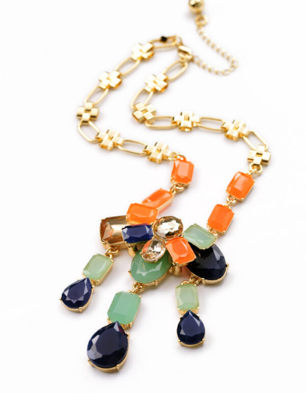New Design Fashion Antique Elegant Resin Stone Plant Pendant Necklace - Image 3