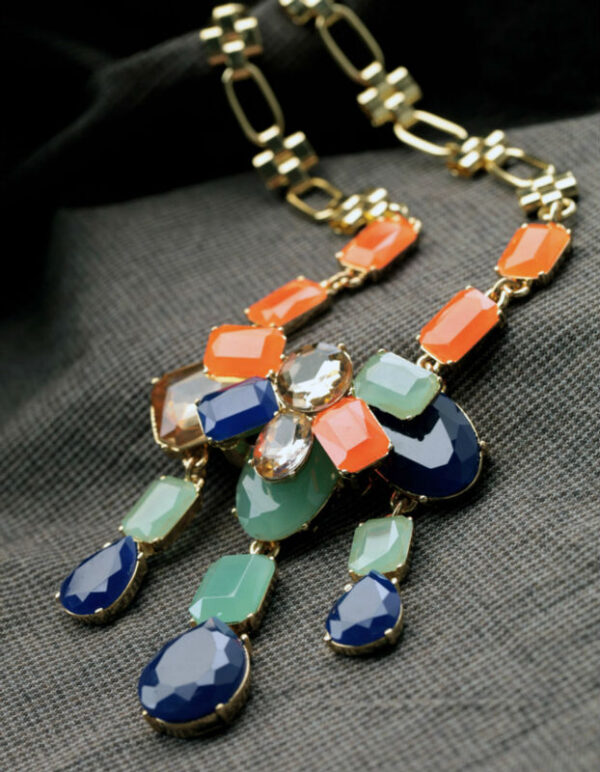 New Design Fashion Antique Elegant Resin Stone Plant Pendant Necklace - Image 8