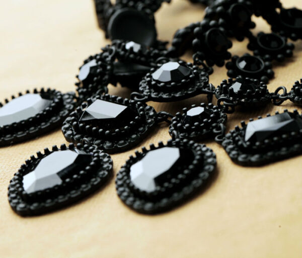 Fashion Women Jewelry Shiny Black Pendant Necklace - Image 7