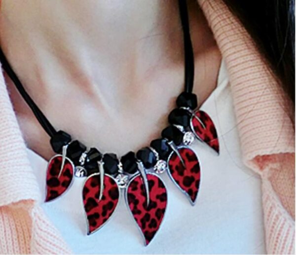 Vintage Jewelry Pendant Necklace