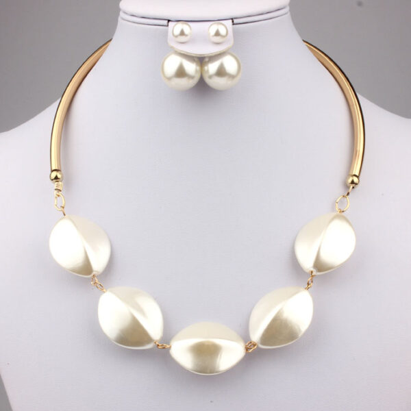 Pearl Jewellery Set - Image 4