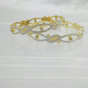 Luxurious Golden Leaf Bangle Set