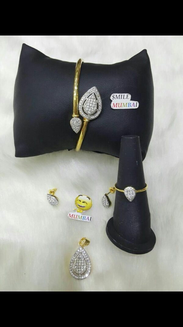 Code: FJS020