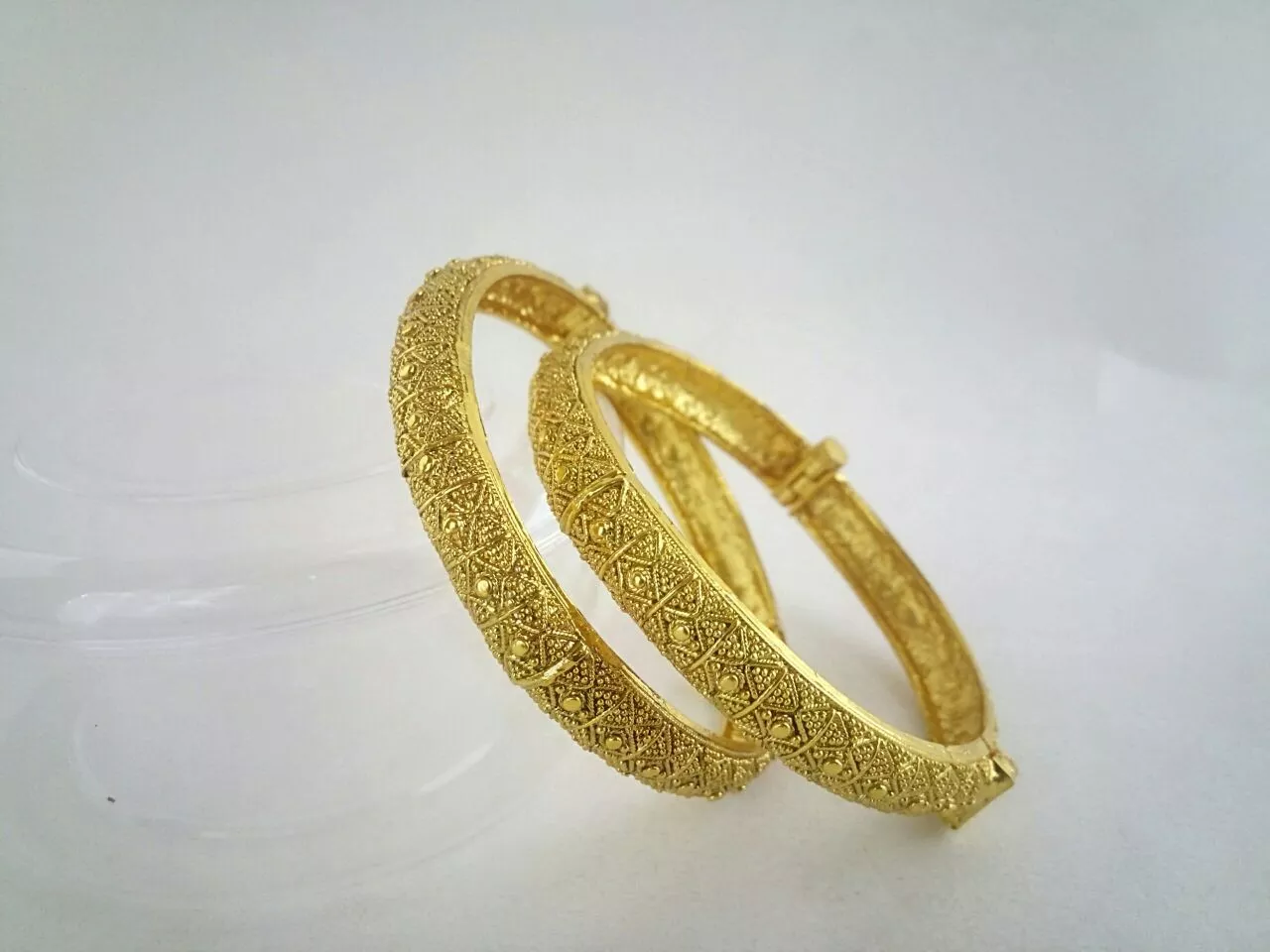 Buy Indian Bangles & Bracelets | Artificial Bangles Designs Online