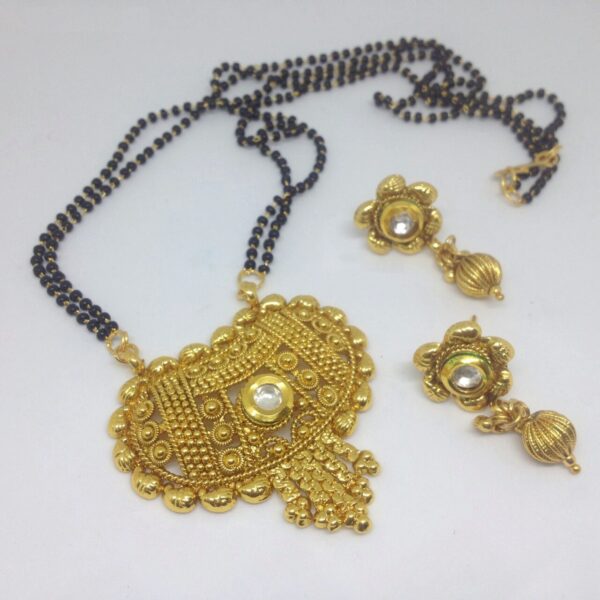 Code: MRA003